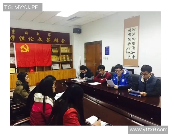 张磊深度解析篮球技巧与心得分享助你提升球技的秘密武器 张磊深度解析篮球技巧与心得分享助你提升球技的秘密武器